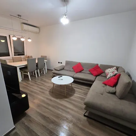 Chic Pazari I Ri New Bazaar Tirana