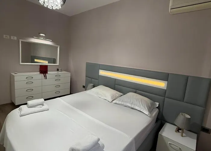 Chic Pazari I Ri New Bazaar 公寓 *